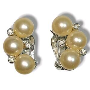 Vintage Marvella Faux Pearl & Crystal‎ Rhinestone Clip On Earrings